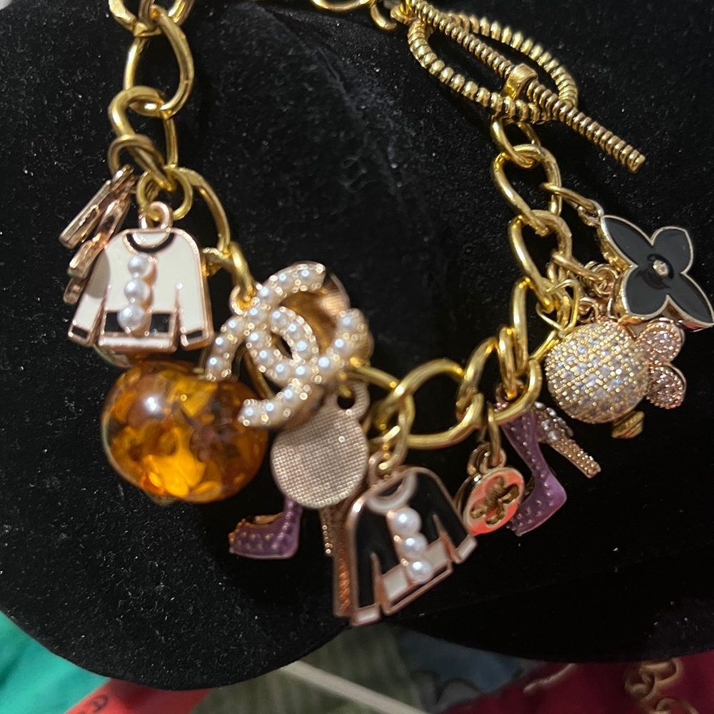 Gold and Black Charm Bracelet - Picture 6 of 11